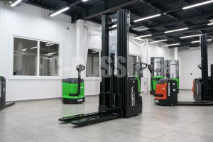 Штабелер НС CDD20-XT1-SI (VFM 450) Штабелер НС CDD20-XT1-SI (VFM 450)