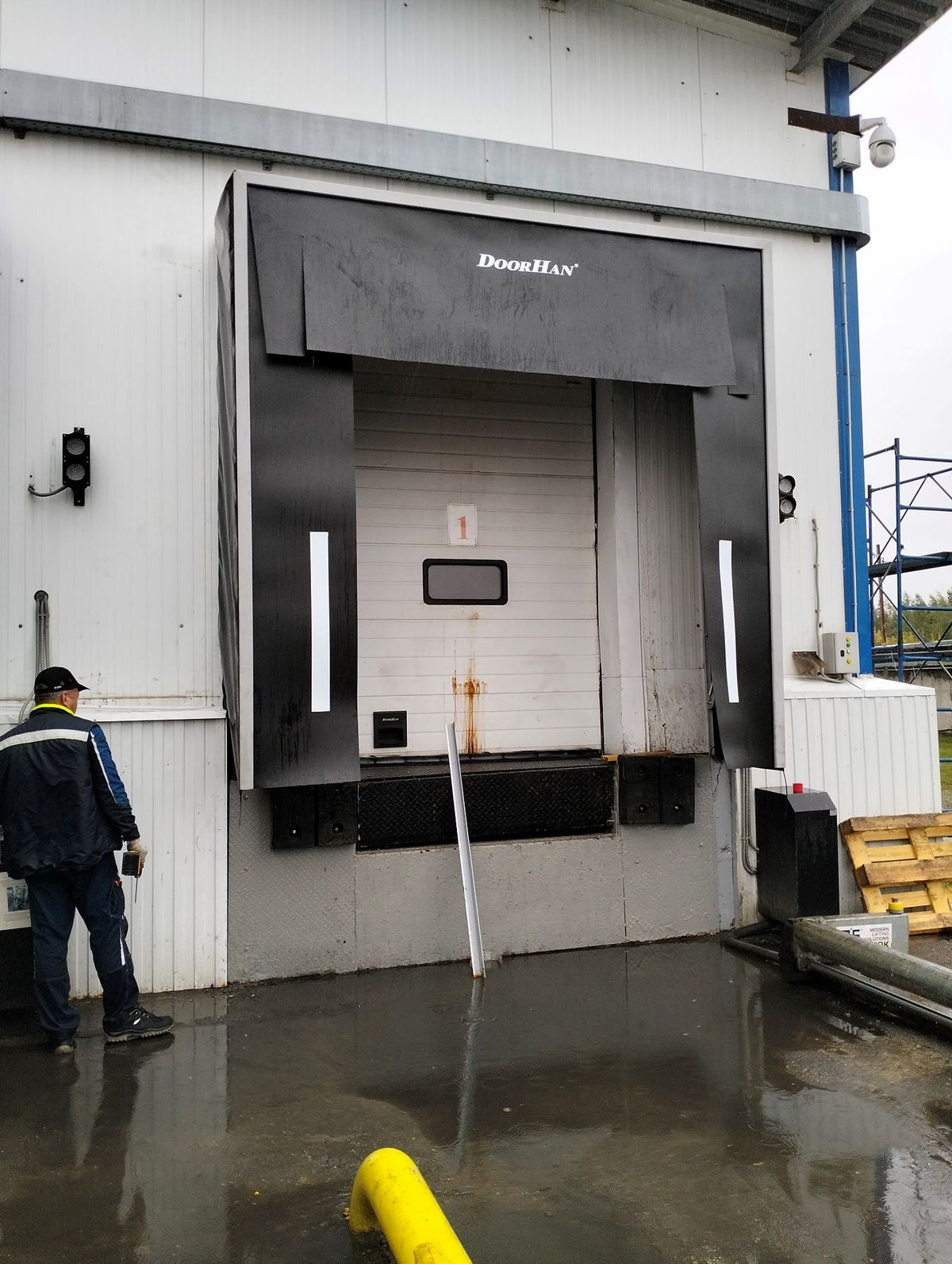 Герметизатор со складной рамой DSHRN 3,4х3,4 (глубина 900) Doorhan производство Россия (АО «ЧМПЗ» г. Данков сентябрь 2026). Герметизатор со складной рамой DSHRN 3,4х3,4 (глубина 900) Doorhan производство Россия (АО «ЧМПЗ» г. Данков сентябрь 2026).